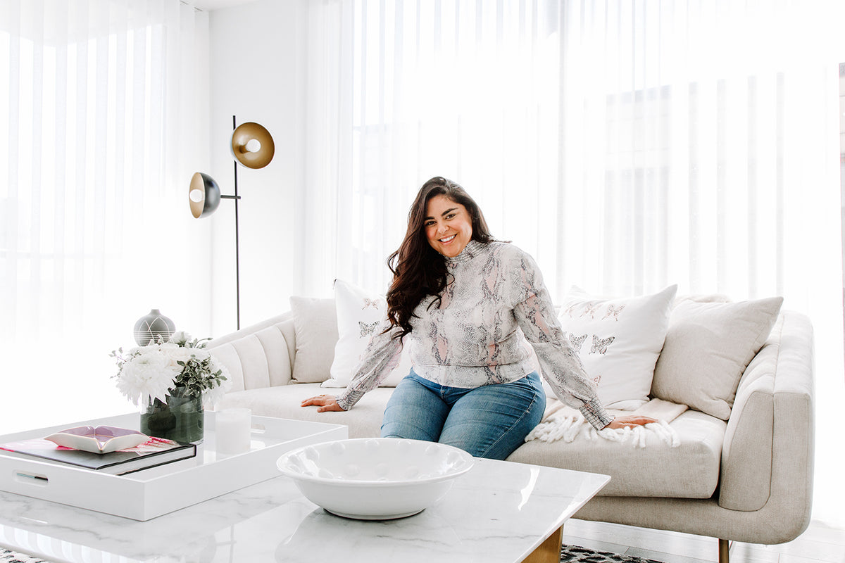 Inside Roxy Earle's Seriously Chic Yorkville Condo – Black Rooster Decor