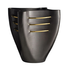  Sono Vase