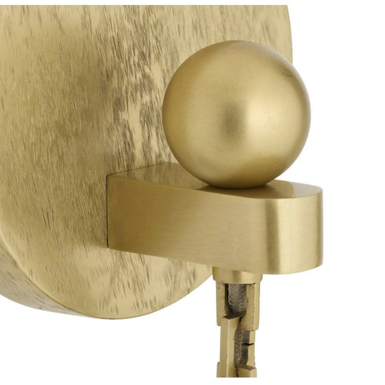 Tayla Sconce