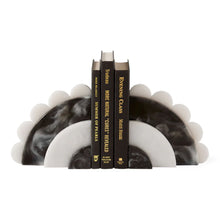  Mustique Black & White Bookend Set