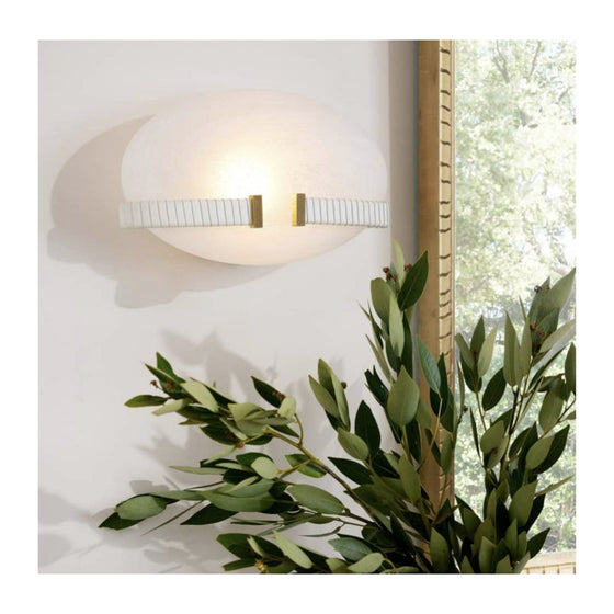 Liona Sconce